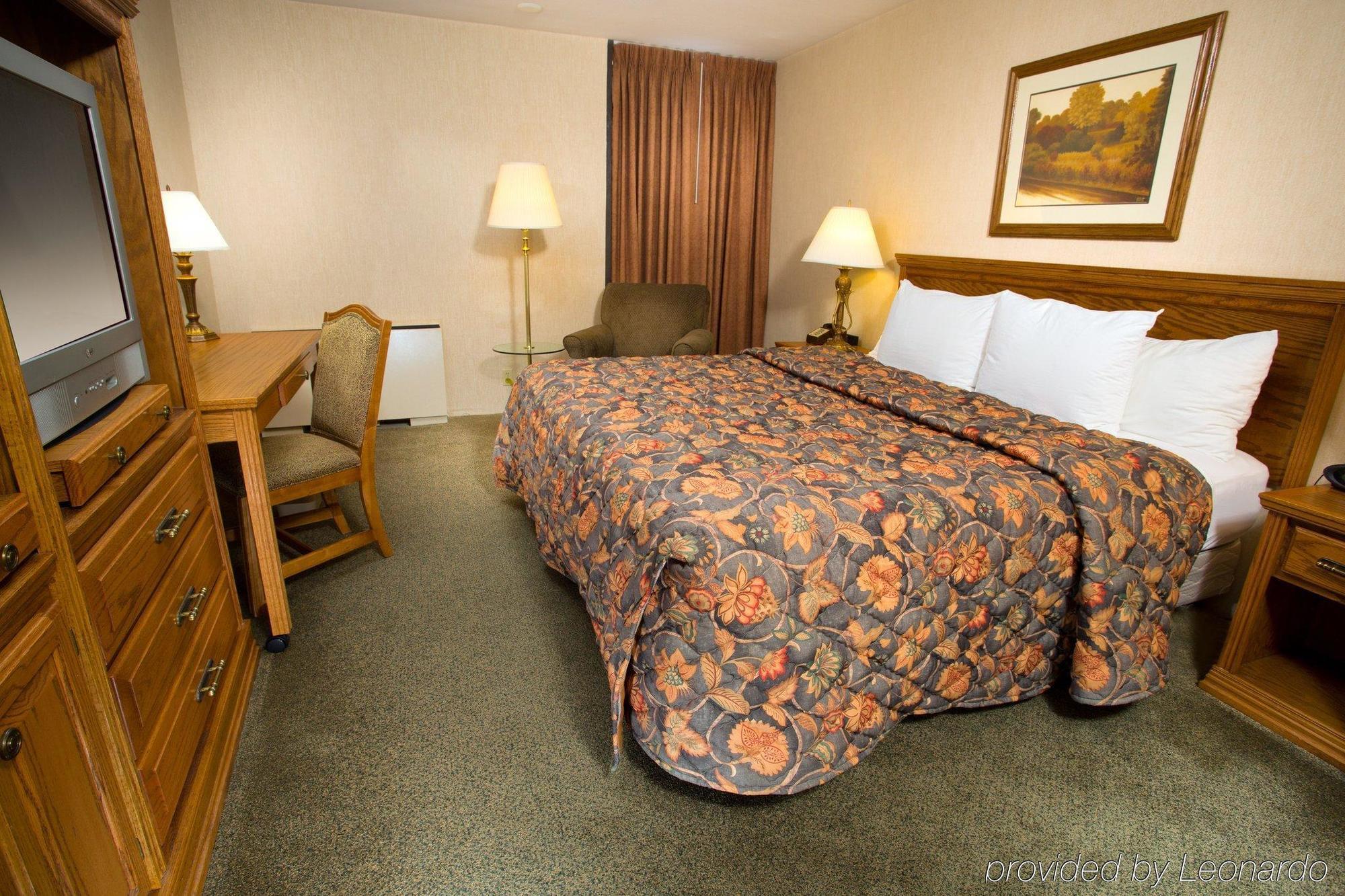 Pear Tree Inn Kansas City Overland Park オーバーランドパーク エクステリア 写真