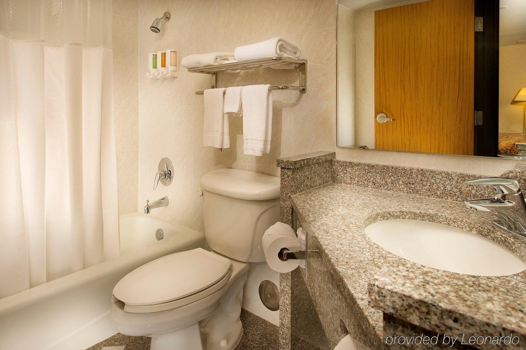 Pear Tree Inn Kansas City Overland Park オーバーランドパーク エクステリア 写真